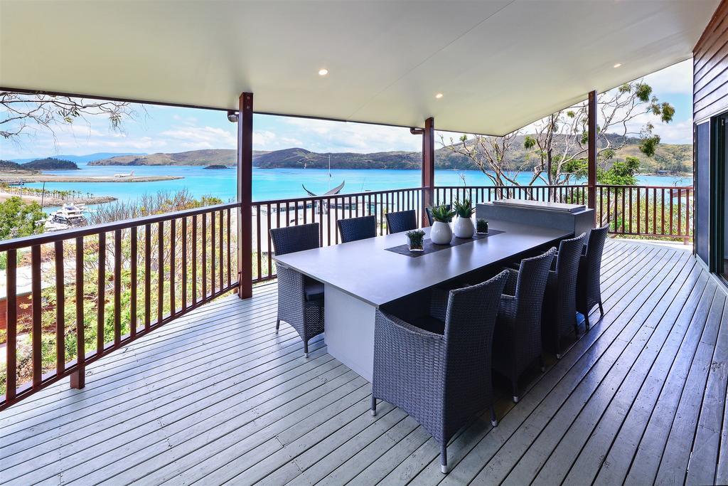 Casuarina Cove Apartments Hamilton Island Exterior photo